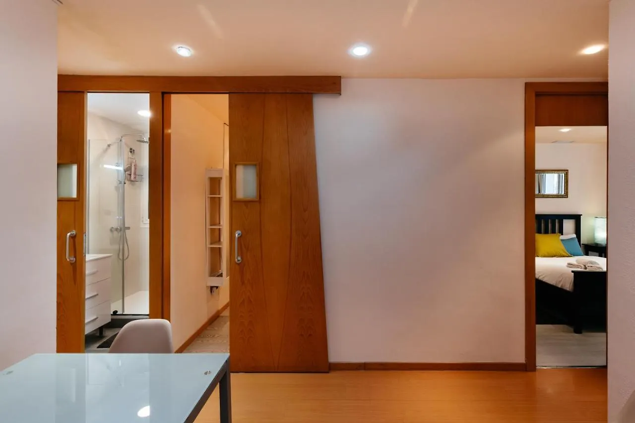 Cozy Apartment Casanova-Eixample 바르셀로나 스페인