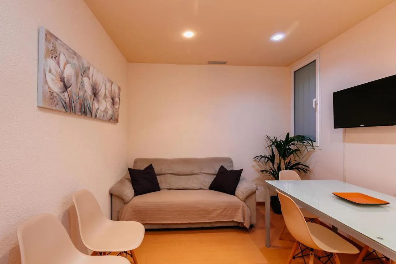 Cozy Apartment Casanova-Eixample Barcelona