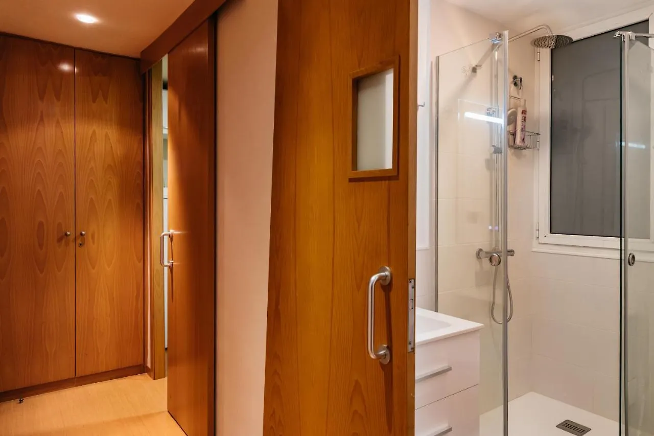 Cozy Apartment Casanova-Eixample Barcelona