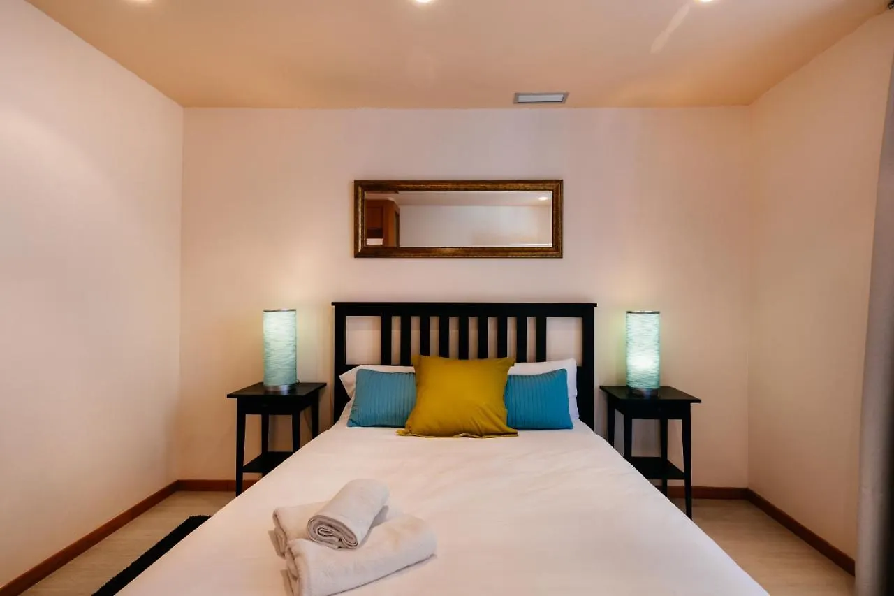 Cozy Apartment Casanova-Eixample Barcelona
